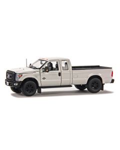 Ford F250 XLT Pickup with Super Cab & 8' Bed - White / Black
