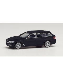 BMW 5er Touring, saphirschwarz metallic