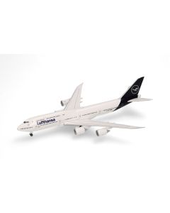 Lufthansa Boeing 747-8 Intercontinental – D-ABYC “Sachsen”
