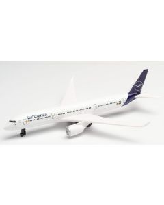 Single Airplane Lufthansa A350