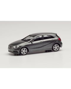 Mercedes-Benz A-Klasse, mountaingrau metallic