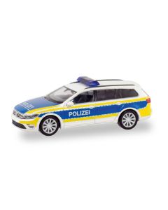 VW Passat GTE Variant "Polizei Niedersachsen"