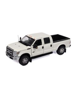 Ford F250 XLT Pickup with Crew Cab & 6' Bed - White / Chrome