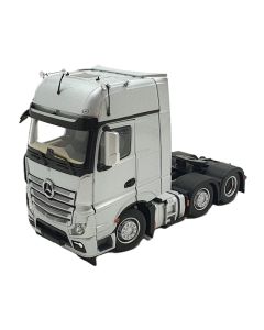 MB Actros Gigaspace 6x2 silber