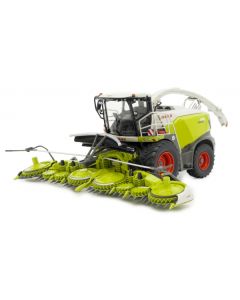 Claas Jaguar 990 with Orbis 900 with transportation system