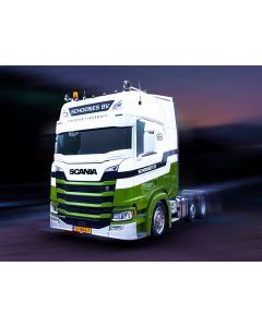 Scania R High Roof "Schoones Caravan Transport"