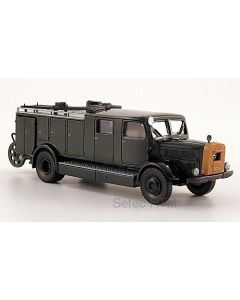 Mercedes L 4500 S LF 25 dunkelgrün