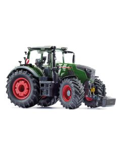 Fendt 832 Vario, grün