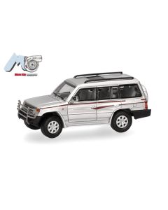Mitsubishi Pajero, silber